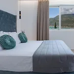 וילה Majestic Yénion