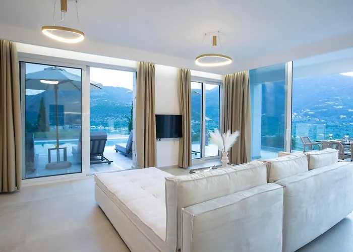 Vilă Majestic Yénion